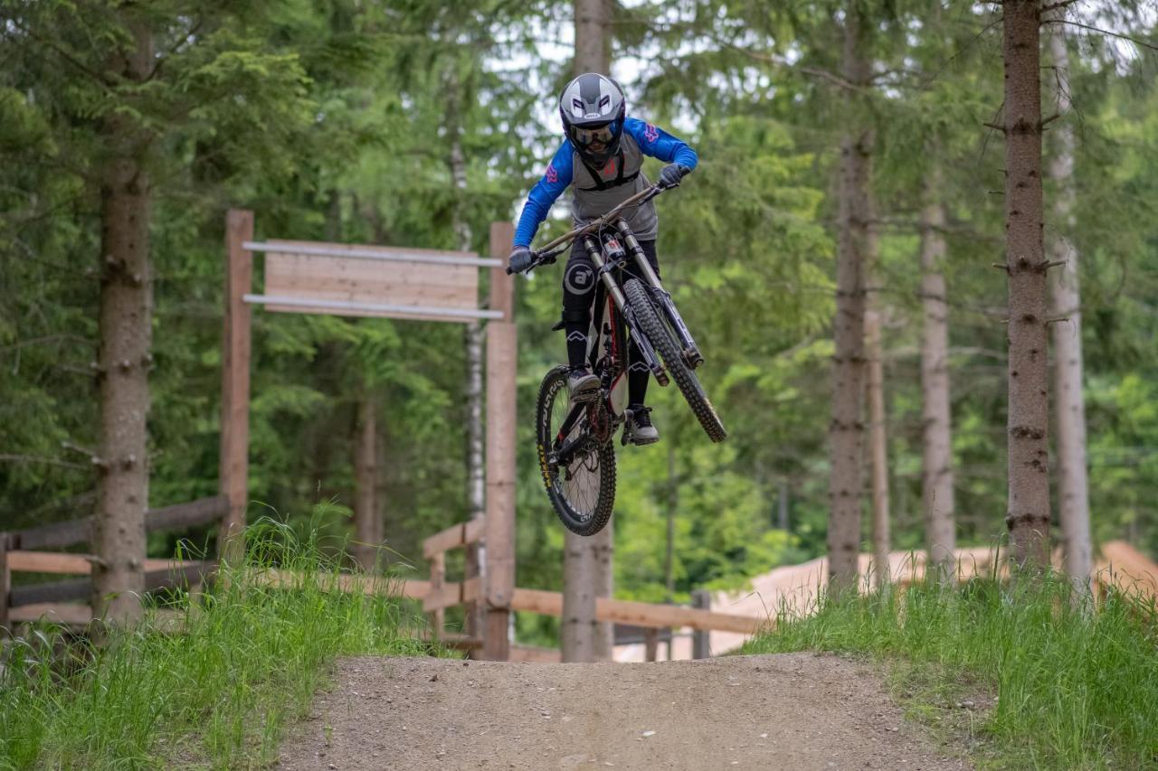 Weixl Schi&Bike Appartements-Bike In&Bike Out Neben Wexl Trails Bikepark Sankt Corona am Wechsel Luaran gambar